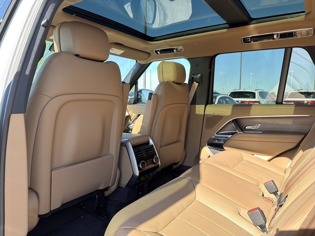 New 2026 Land Rover Range Rover SE AWD/4WD image 11