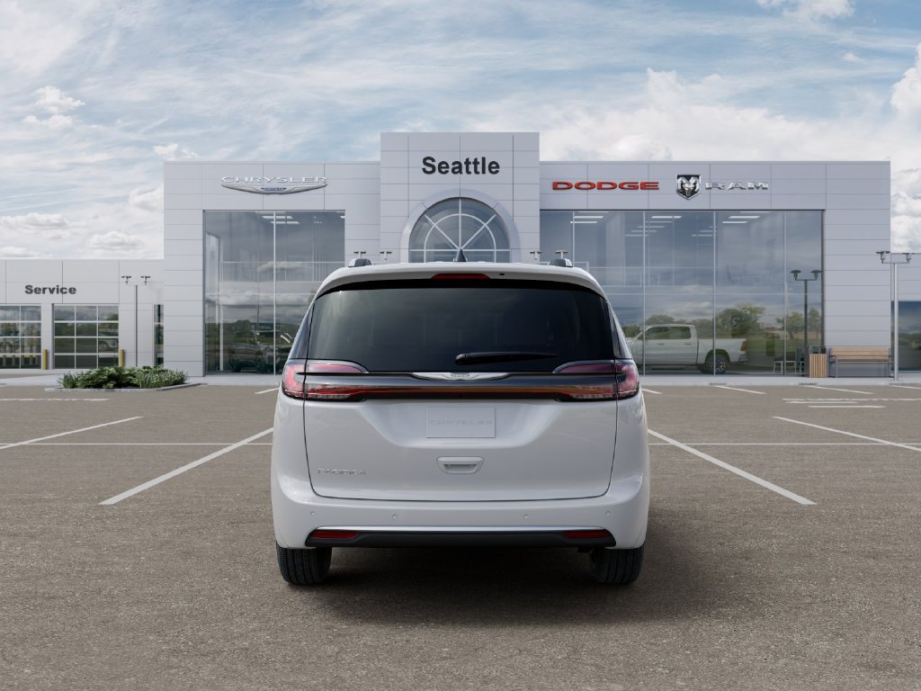 New 2026 Chrysler Pacifica Pinnacle FWD image 8