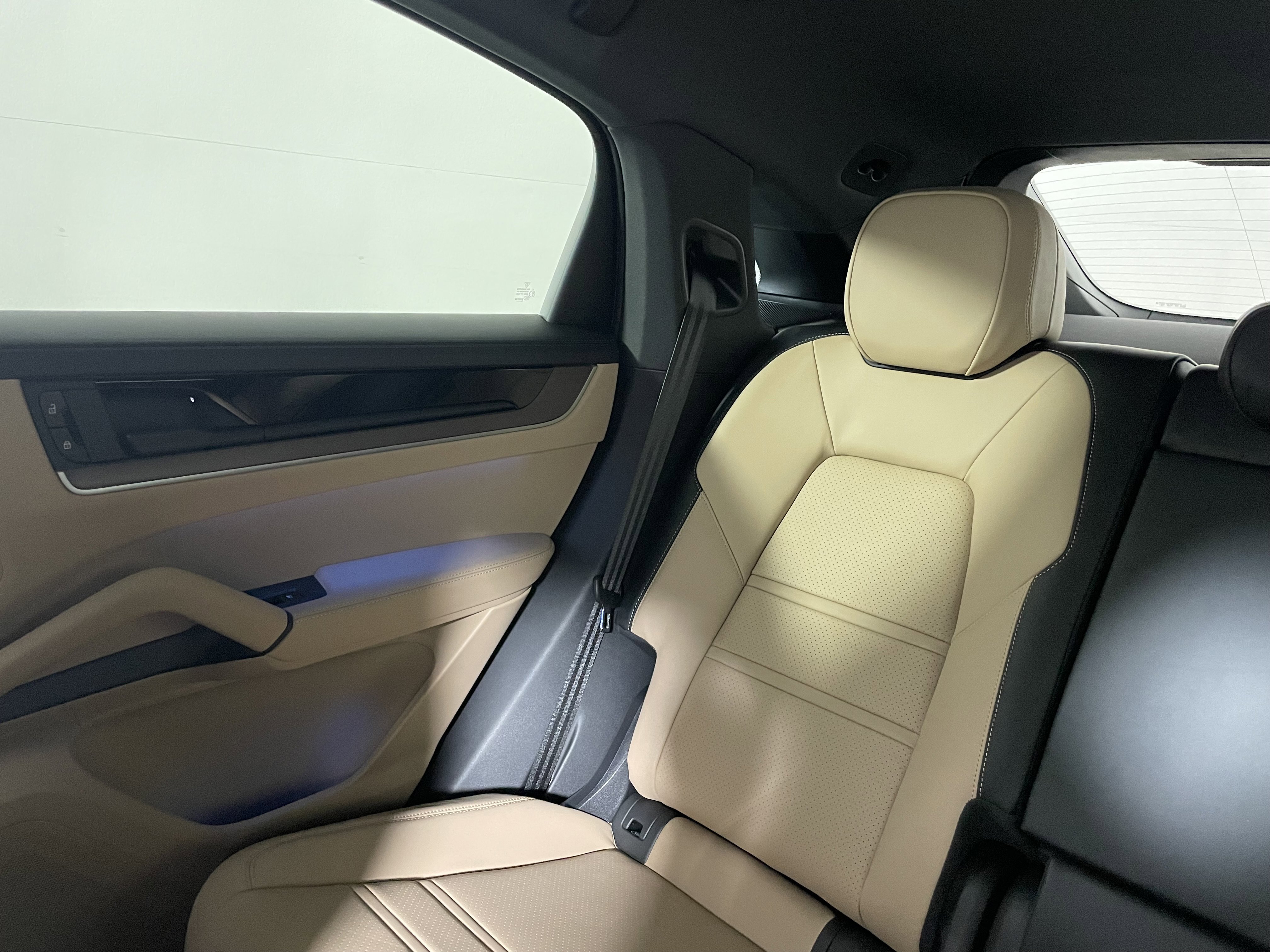 New 2026 Porsche Cayenne E-Hybrid image 15