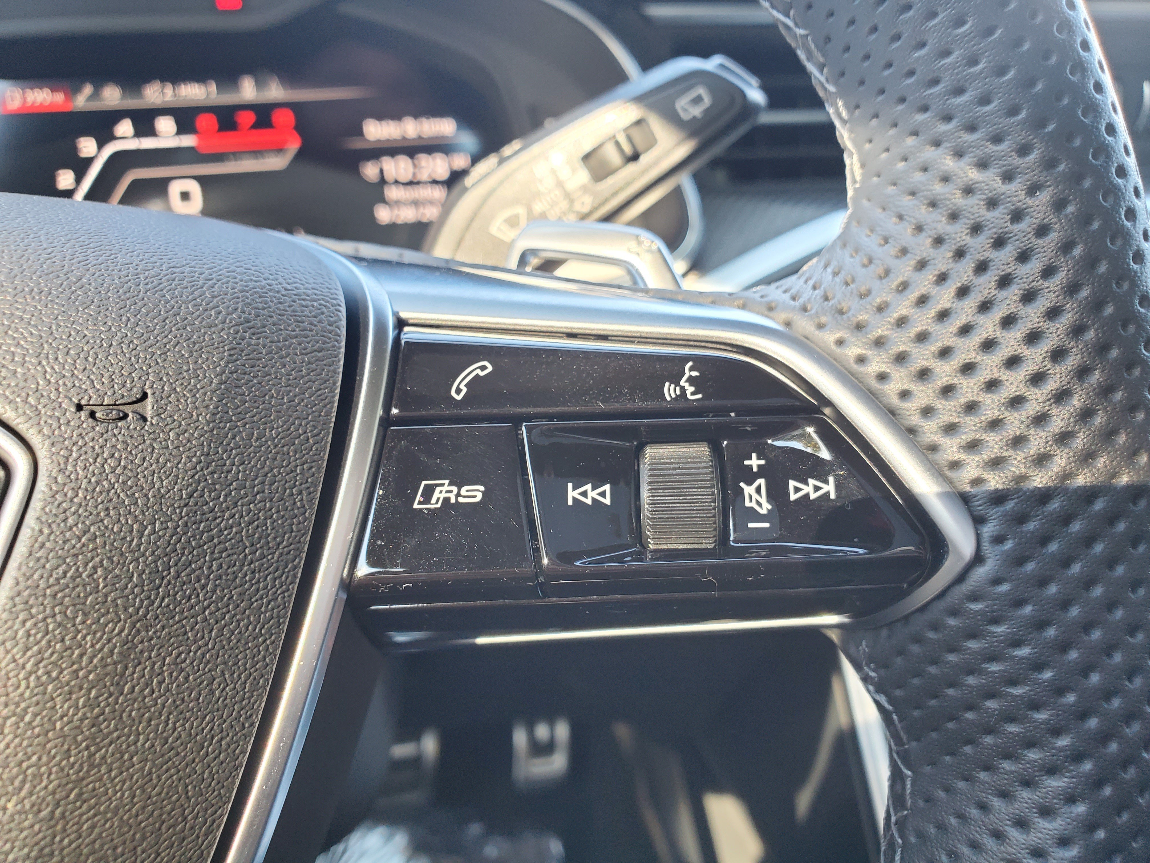 Used 2024 Audi RS 6 performance w/ Matte Carbon Package AWD/4WD image 15