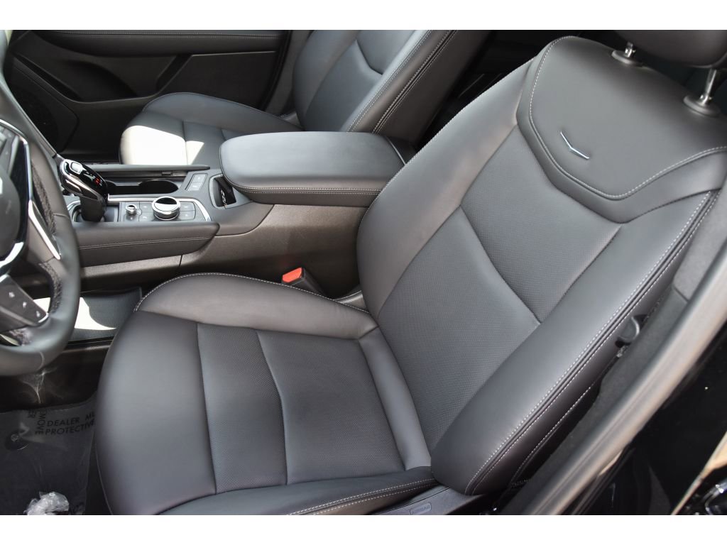 New 2025 Cadillac XT5 Premium Luxury w/ LPO, Floor Liner Package image 14