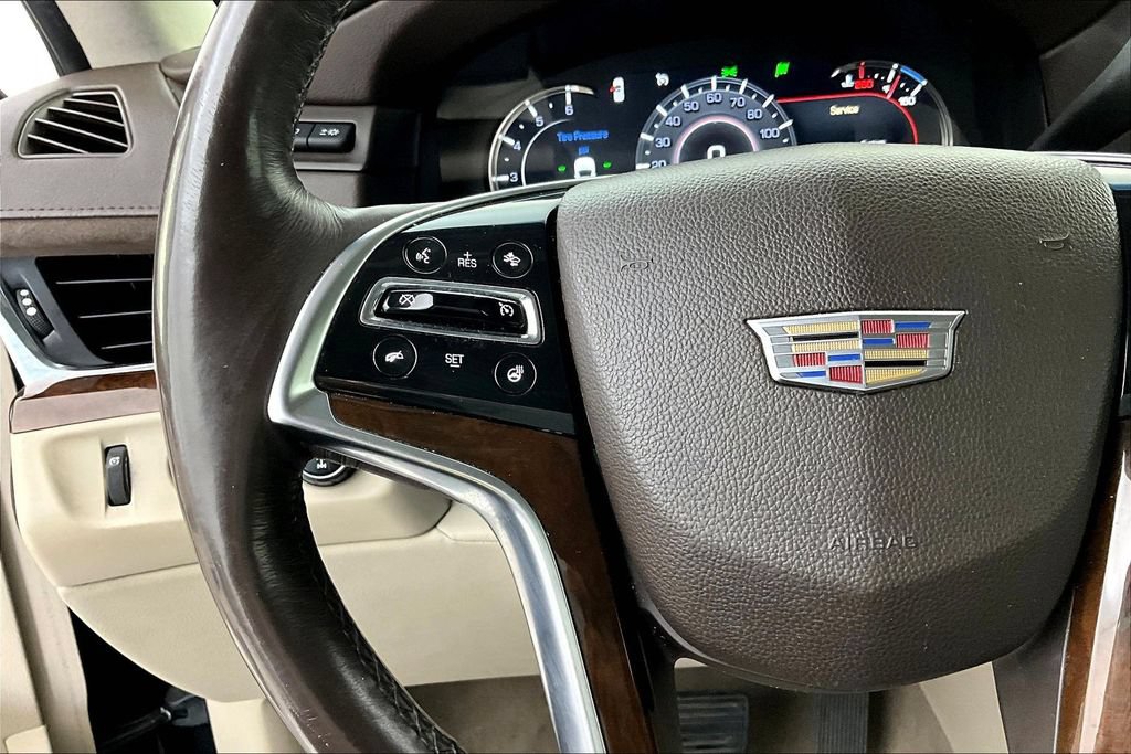 Used 2017 Cadillac Escalade Luxury AWD/4WD image 24