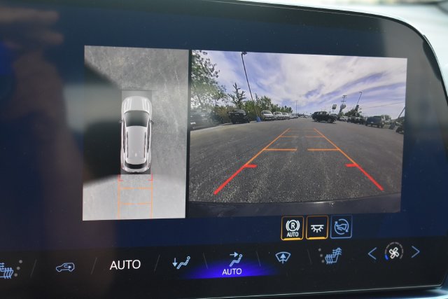 New 2026 Chevrolet Equinox EV LT AWD/4WD image 30