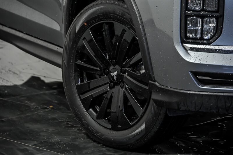Used 2024 Mitsubishi Outlander Sport AWD image 3