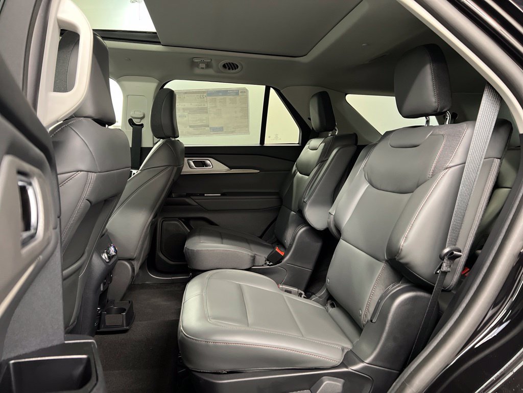 New 2026 Ford Explorer Active w/ Active Comfort Package AWD/4WD image 30