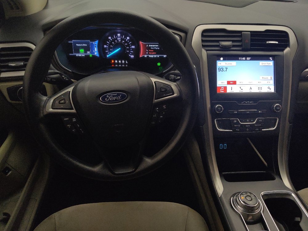 Used 2019 Ford Fusion SE image 22