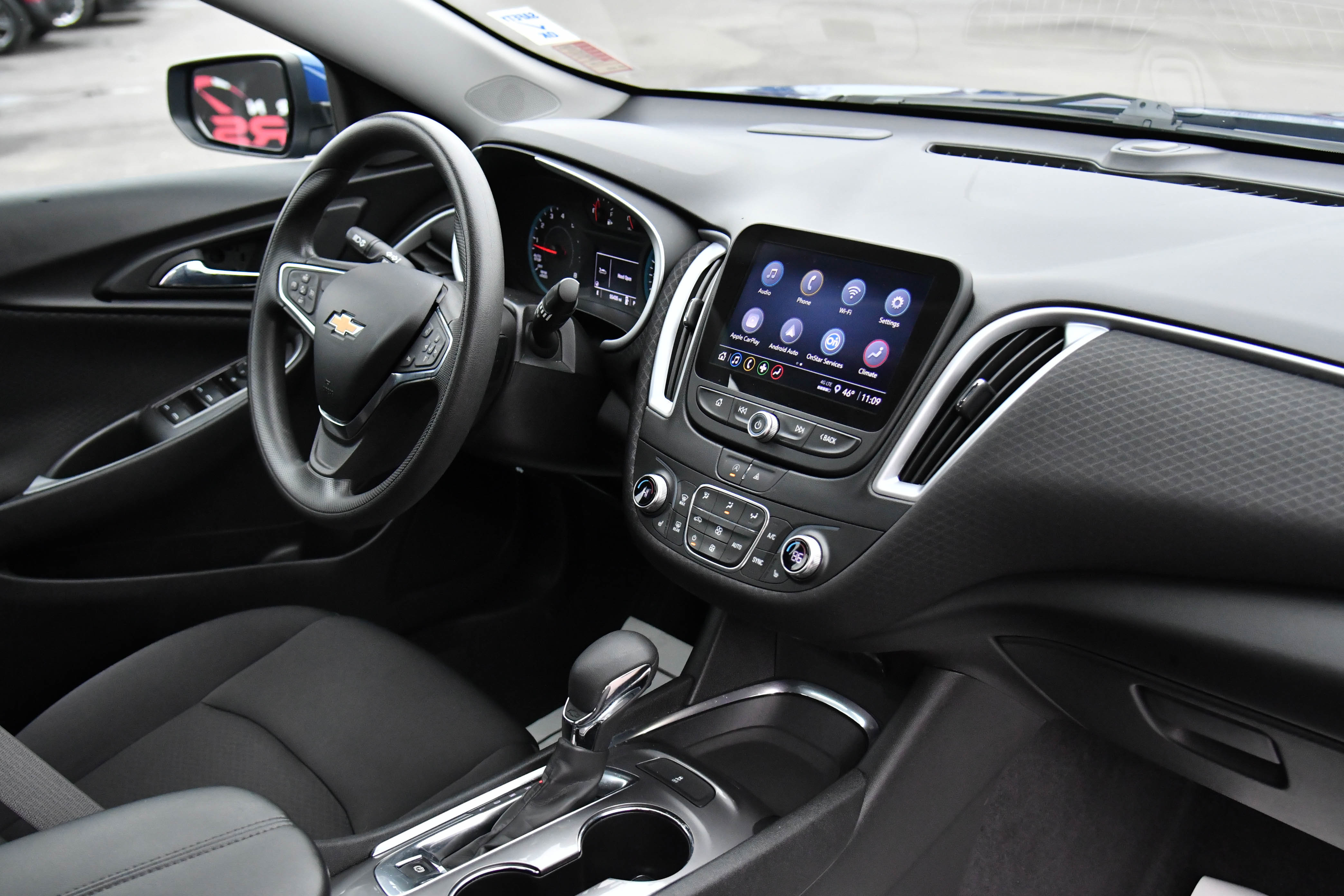 Used 2023 Chevrolet Malibu LT image 38