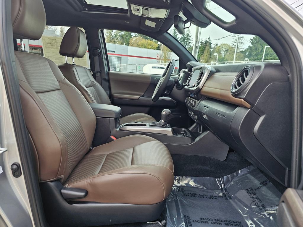 Certified 2023 Toyota Tacoma Limited AWD/4WD image 15