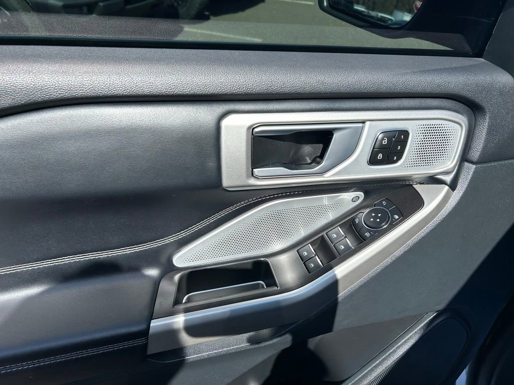 Certified 2023 Ford Explorer Limited w/ Limited Technology Package image 14