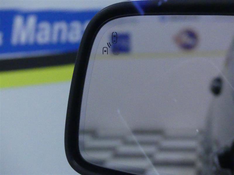 Used 2018 Ford Explorer Sport w/ Equipment Group 401A image 29