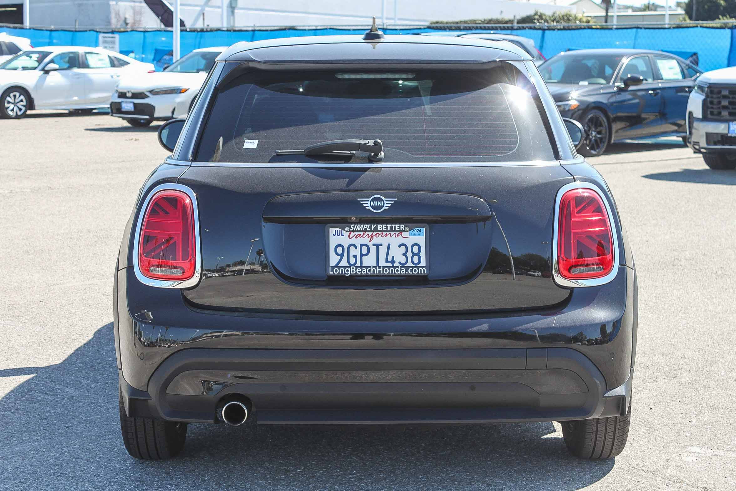 Used 2022 MINI Cooper 4-Door Hardtop image 8
