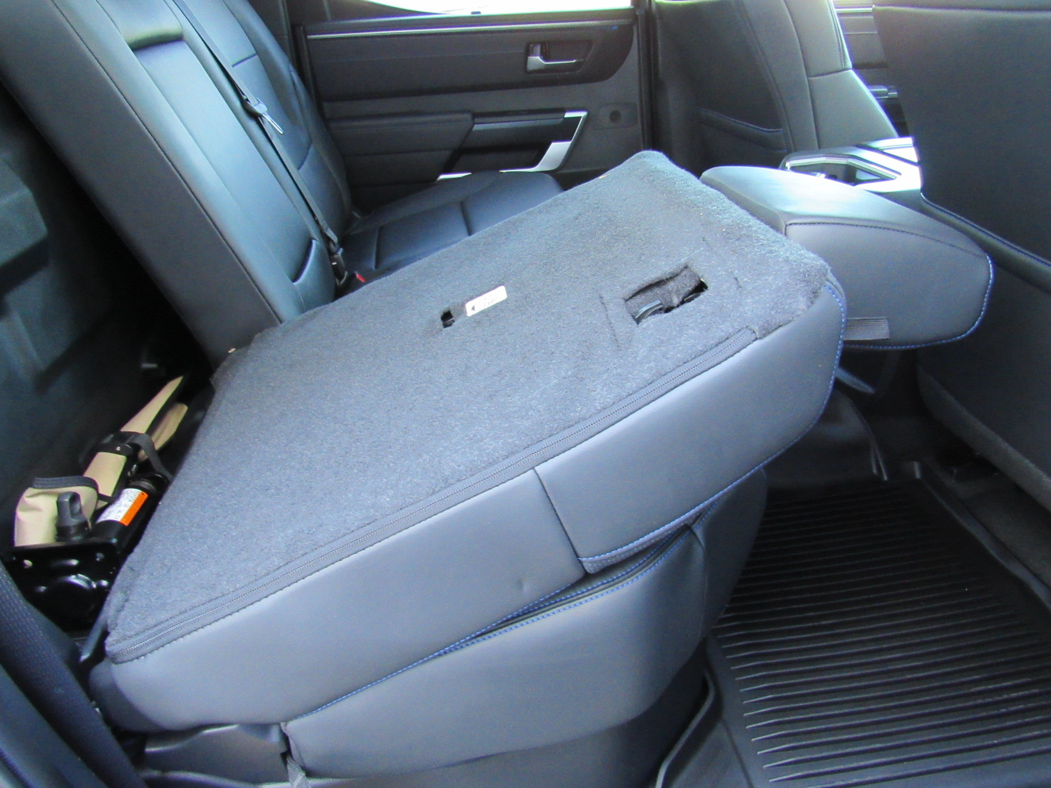 Used 2023 Toyota Tundra Platinum AWD/4WD image 39
