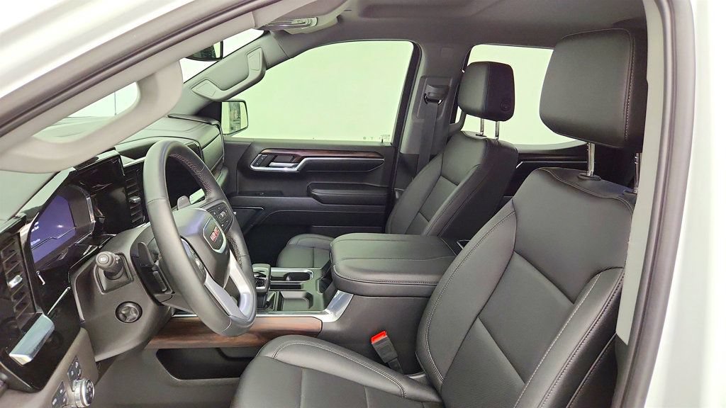 Used 2024 GMC Sierra 1500 SLT AWD/4WD image 18