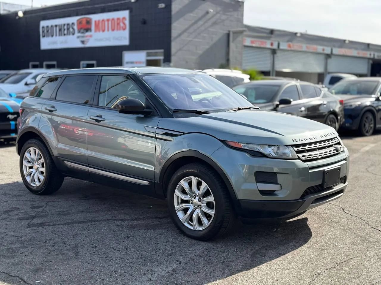Used 2015 Land Rover Range Rover Evoque Pure image 19