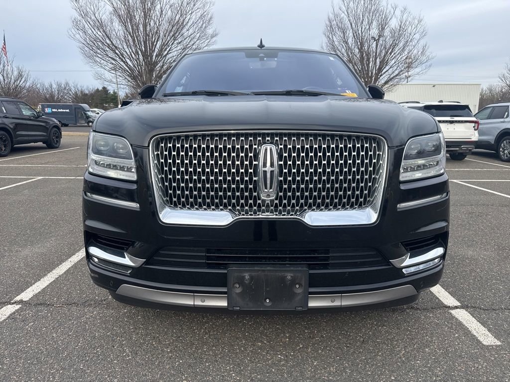 Used 2018 Lincoln Navigator L Reserve w/ Technology Package image 3