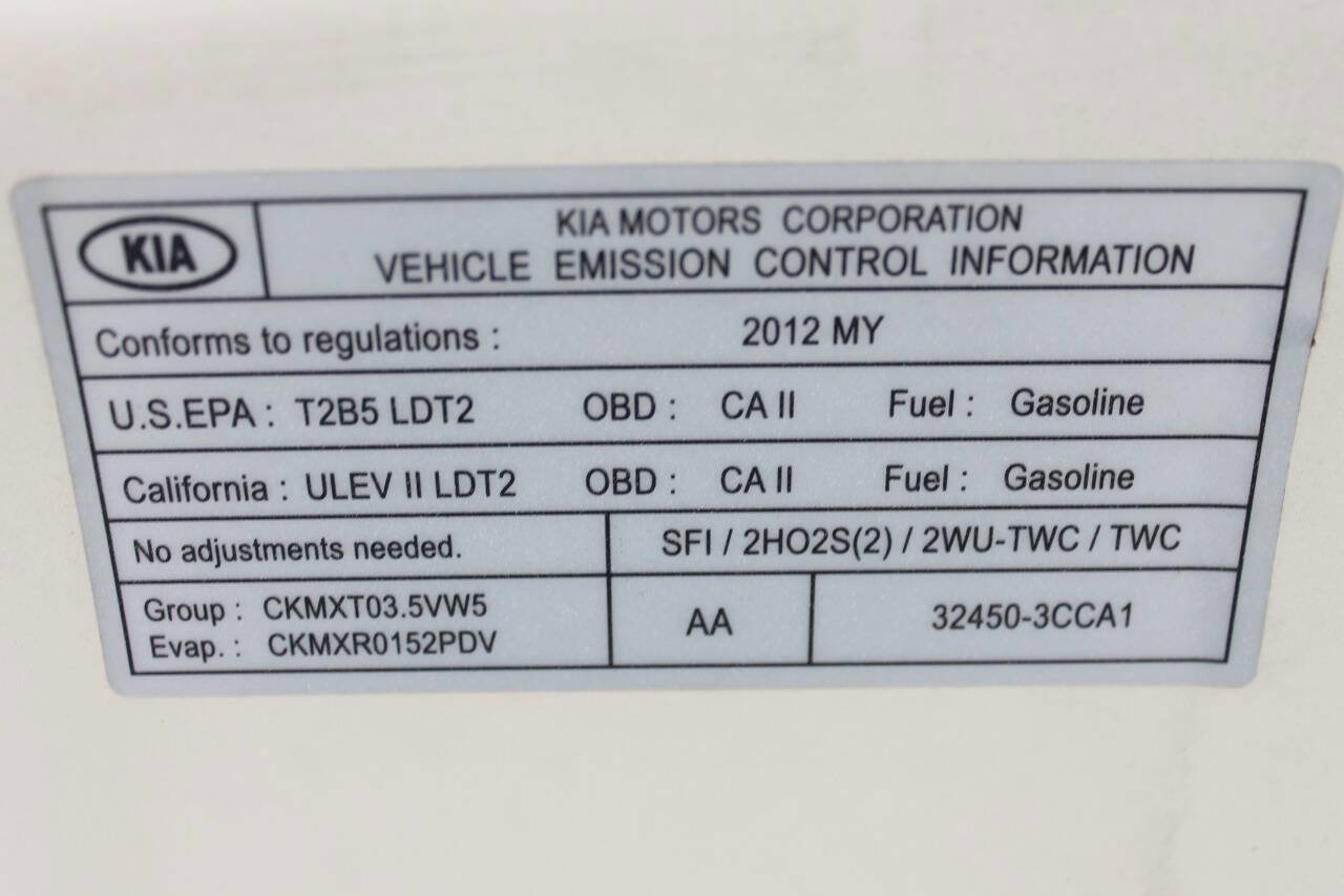 Used 2012 Kia Sedona EX w/ Luxury Pkg image 40