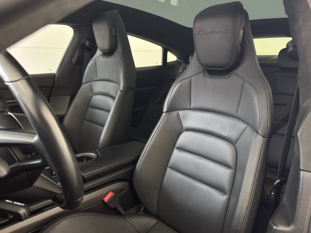 Used 2021 Porsche Taycan Turbo S image 4