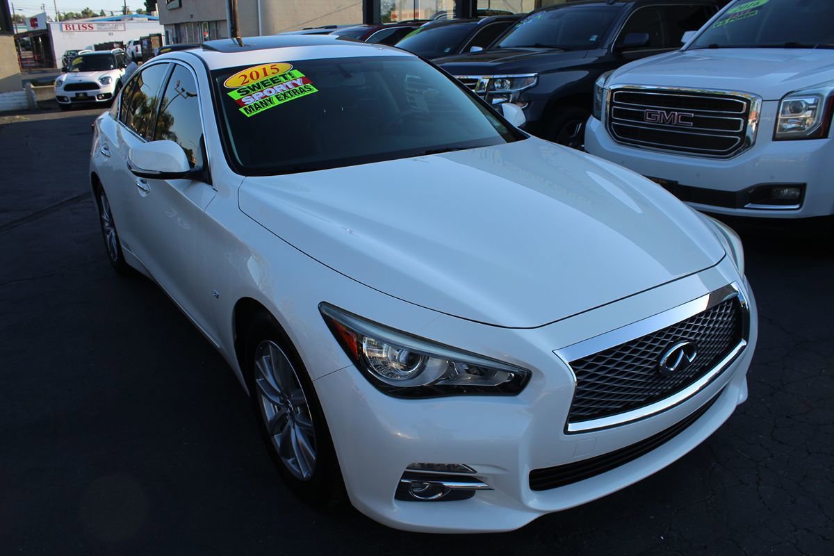 Used 2015 INFINITI Q50 w/ Moonroof Package RWD image 8