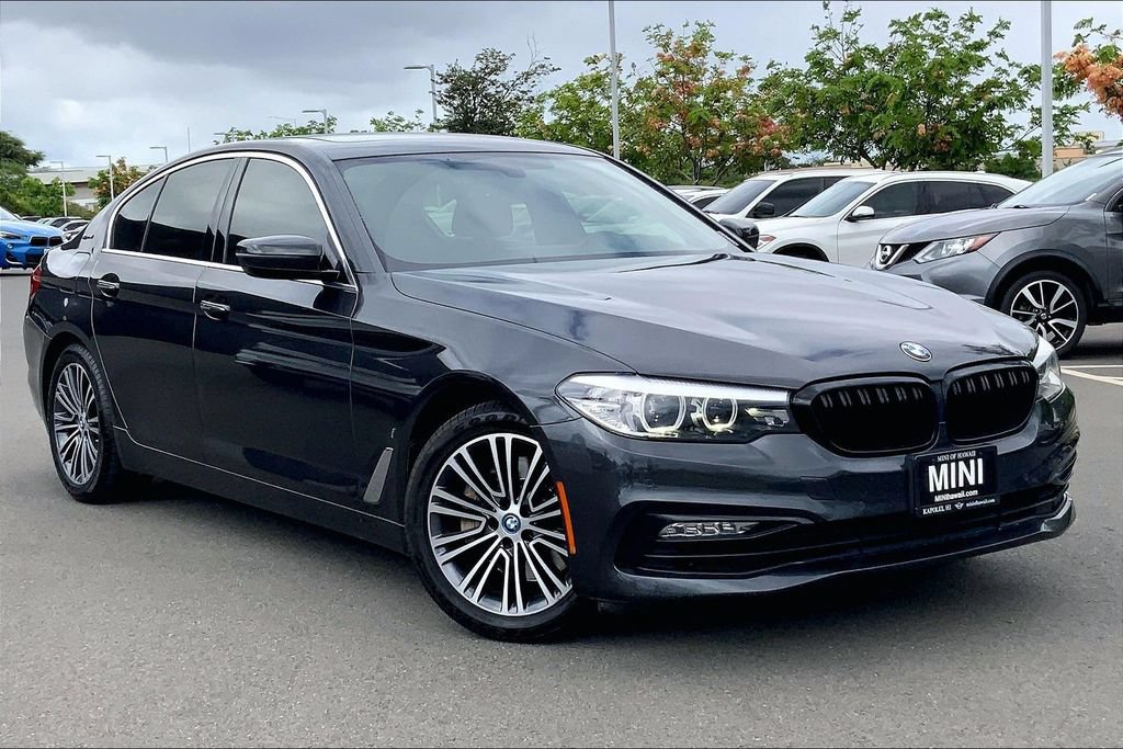 Used 2018 BMW 530e RWD image 1