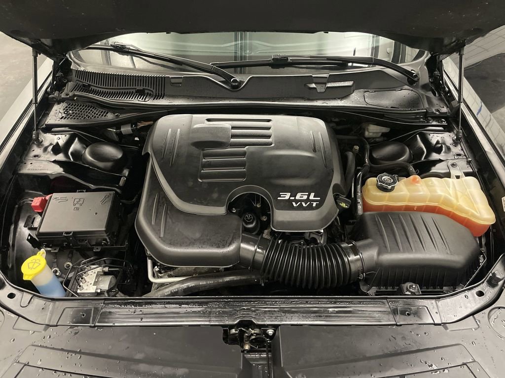 Used 2015 Dodge Challenger SXT Plus image 25