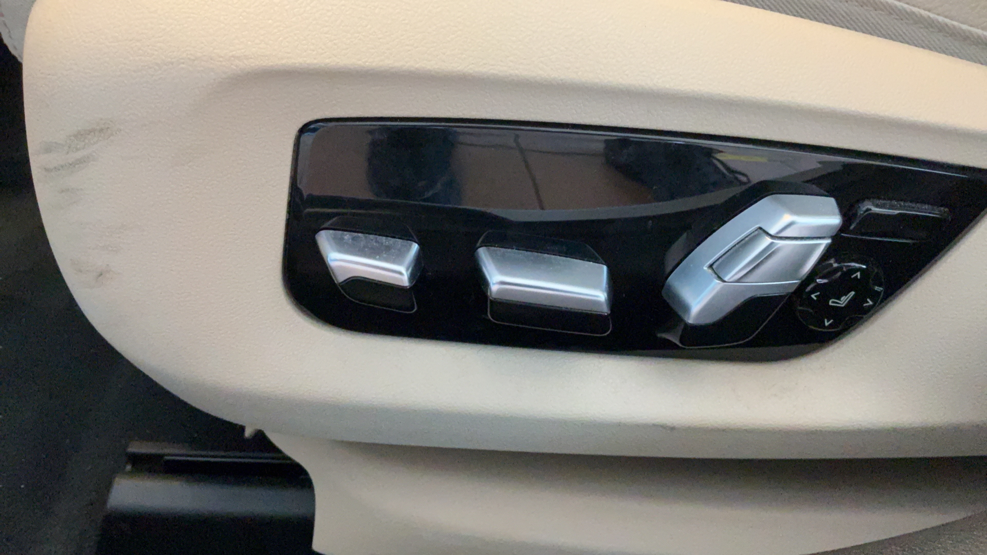 Used 2017 BMW 540i RWD image 28