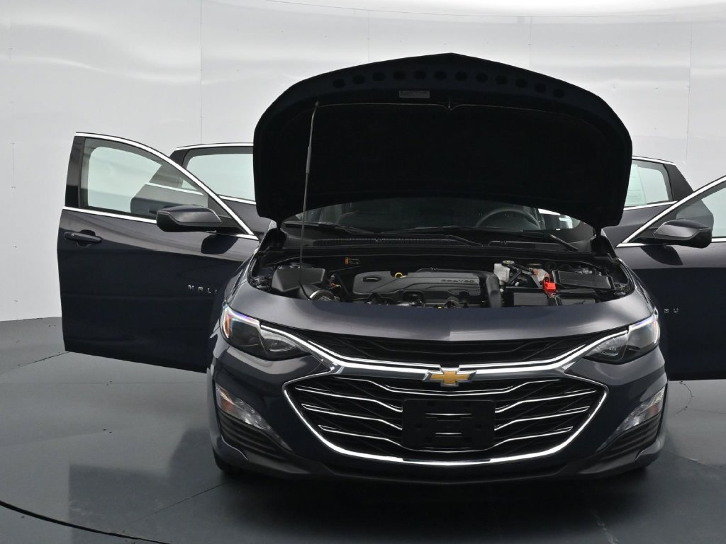 Used 2025 Chevrolet Malibu LT FWD image 36