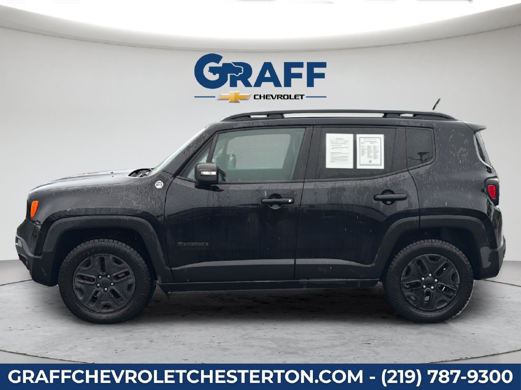 Used 2017 Jeep Renegade Trailhawk AWD/4WD image 3