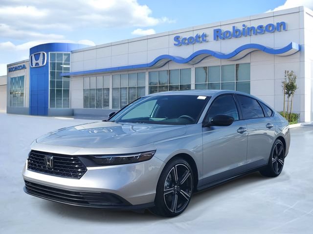 Used 2026 Honda Accord Sport image 2