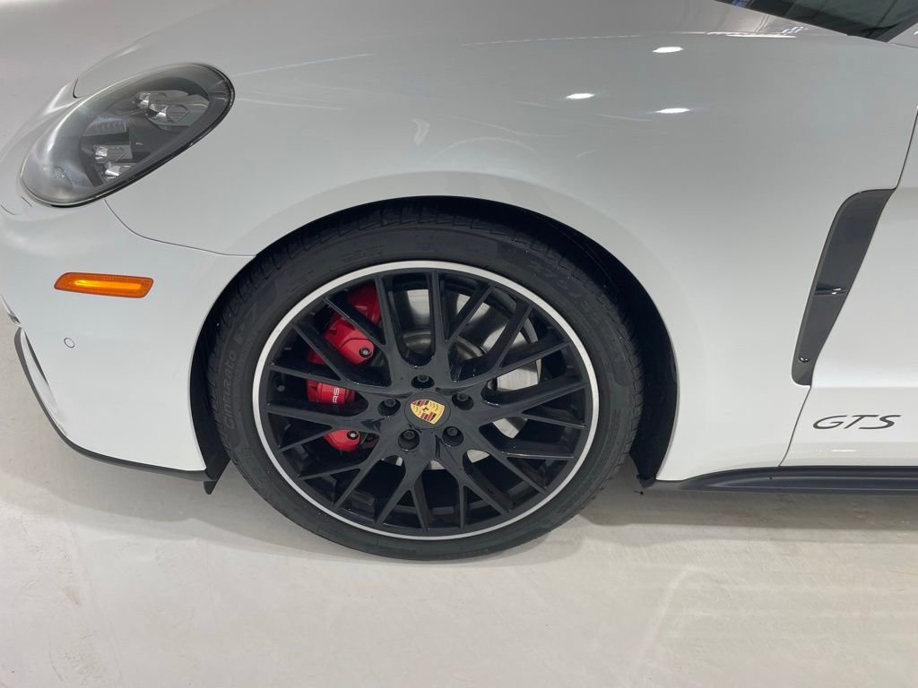 Used 2020 Porsche Panamera GTS image 35