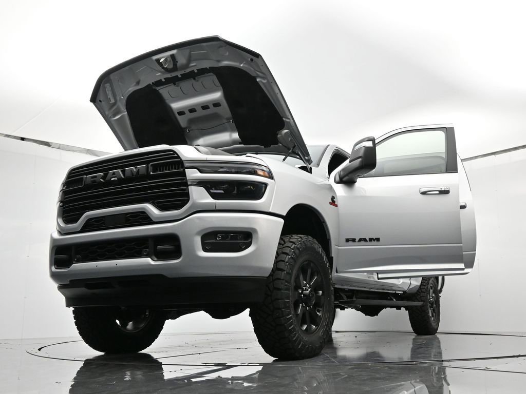 New 2026 RAM 2500 Laramie AWD/4WD image 31