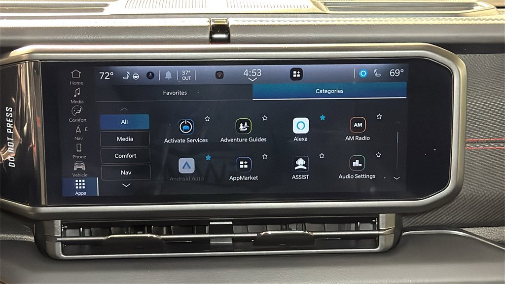 Used 2024 Jeep Wrangler Unlimited Rubicon w/ Technology Group image 19