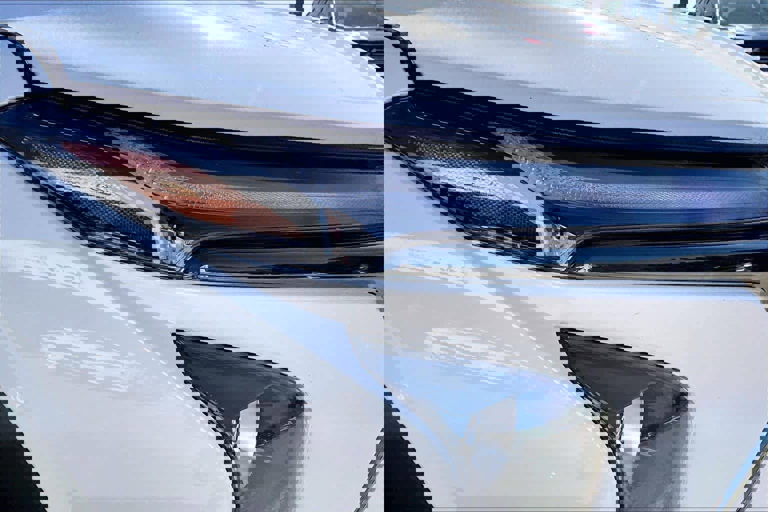 Used 2025 Chevrolet Trax RS w/ Driver Confidence Package image 26