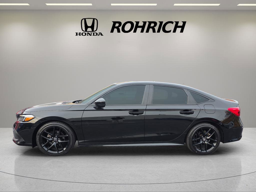 Used 2023 Honda Civic Sport image 2