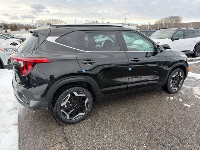New 2026 Kia Seltos SX w/ SX Sunroof Package AWD/4WD image 3