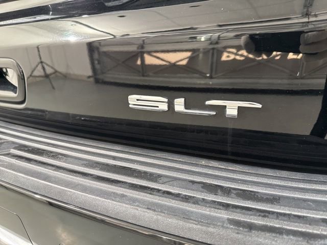 Used 2021 GMC Yukon SLT w/ SLT Luxury Plus Package image 12