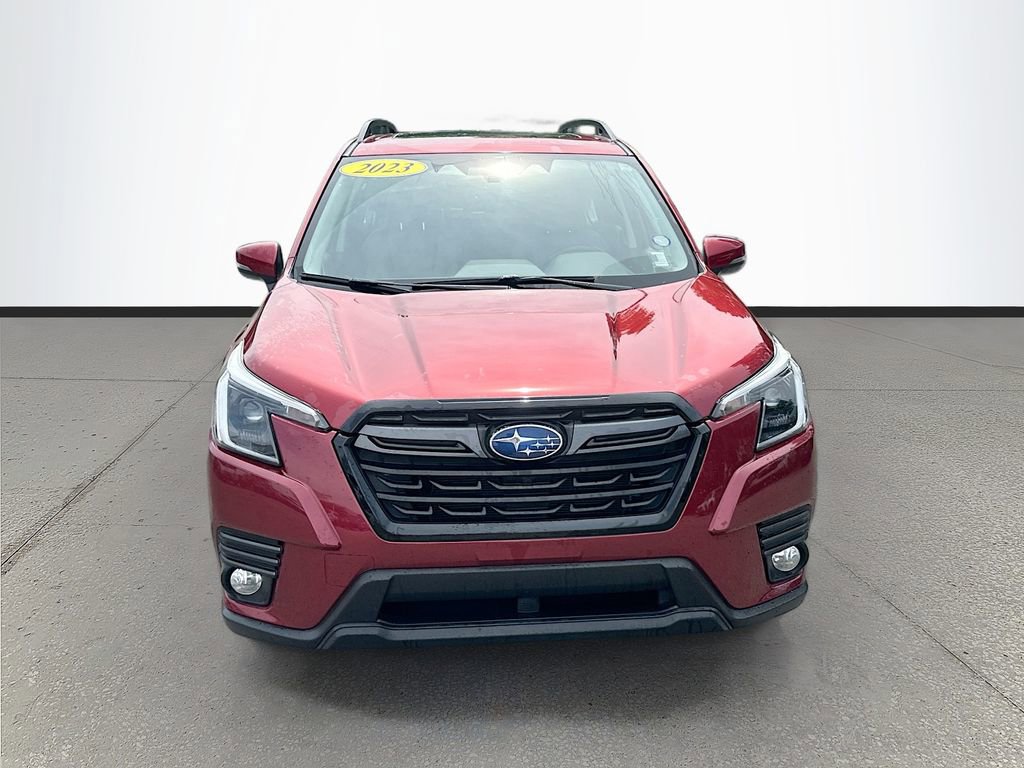 Used 2023 Subaru Forester Limited AWD/4WD image 2