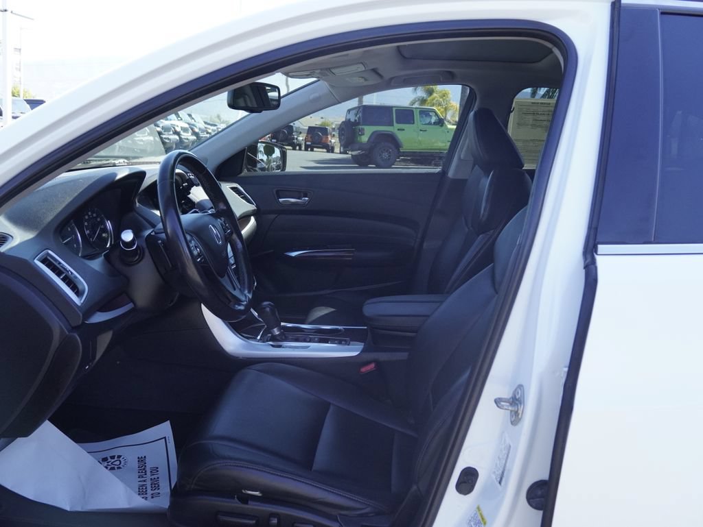Used 2017 Acura TLX FWD image 23
