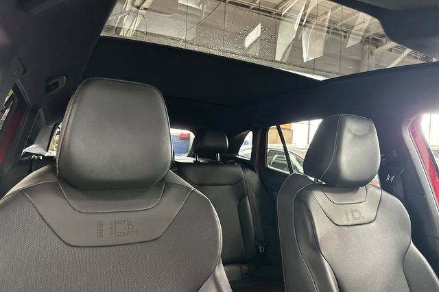 Used 2023 Volkswagen ID.4 Pro S image 21