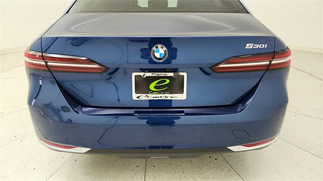 Used 2026 BMW 530i image 11