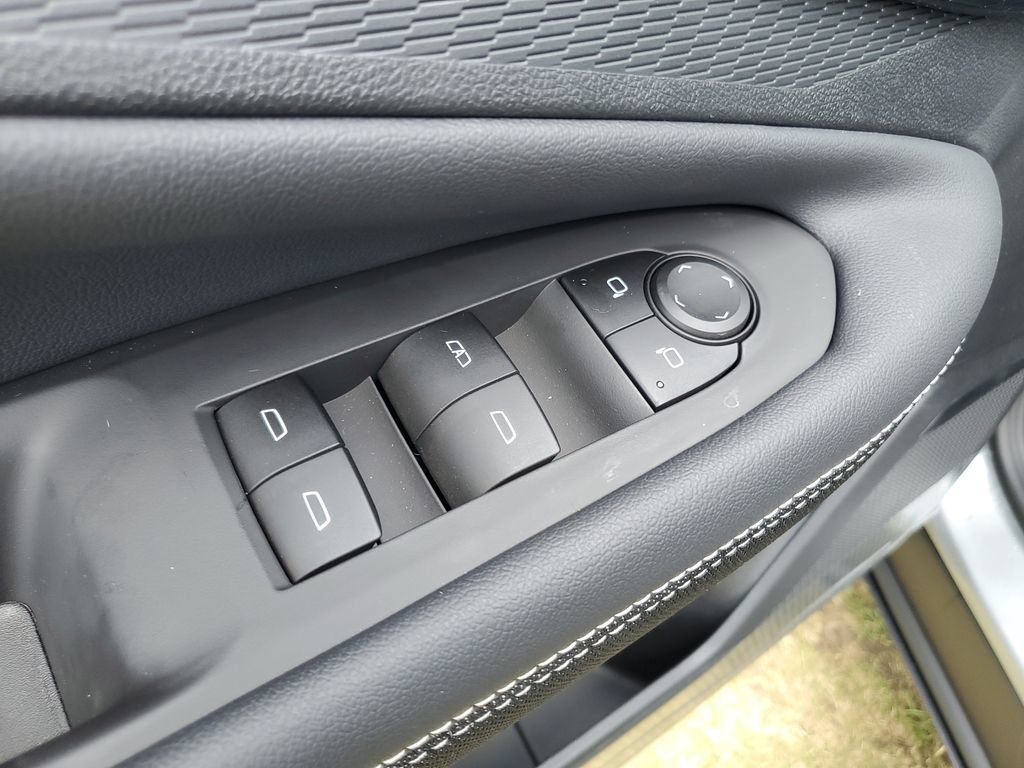 Used 2026 Chevrolet Blazer EV LT w/ Midnight/Sport Edition FWD image 18