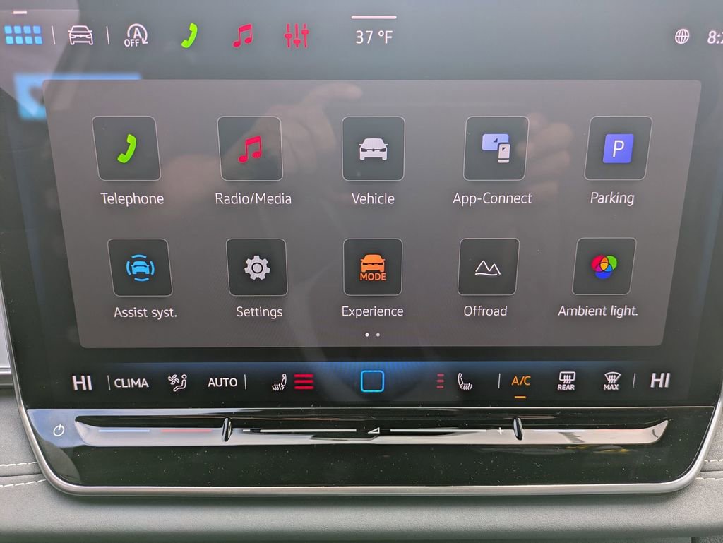 New 2026 Volkswagen Tiguan SE R-Line image 21