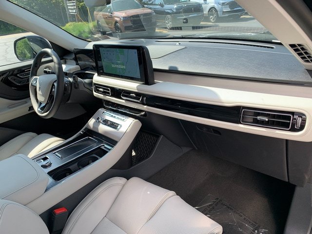 New 2026 Lincoln Aviator Reserve AWD/4WD image 12