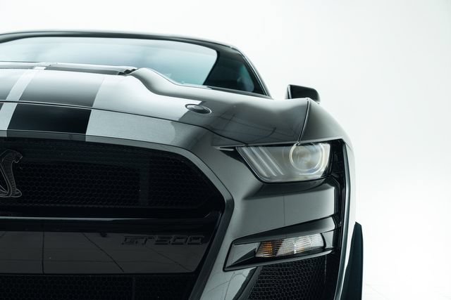 Used 2020 Ford Mustang Shelby GT500 w/ Carbon Fiber Track Pack RWD image 7