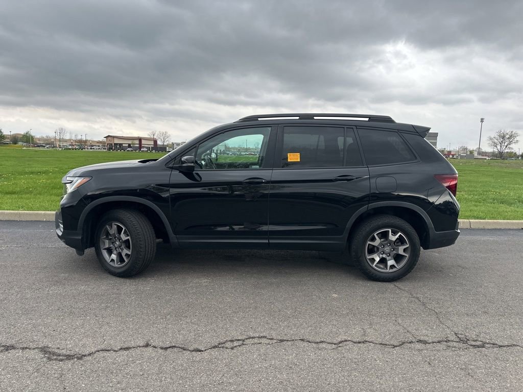 Used 2023 Honda Passport TrailSport image 9