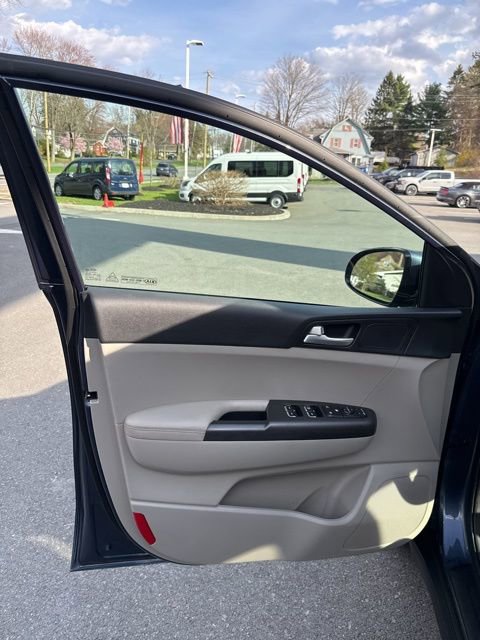 Used 2020 Kia Sportage LX w/ LX Popular Package image 15