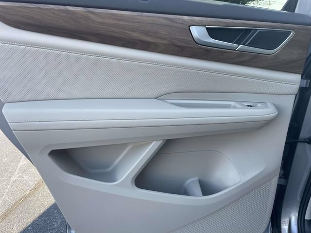 Certified 2026 Volkswagen Atlas SE w/ Panoramic Sunroof Package FWD image 12