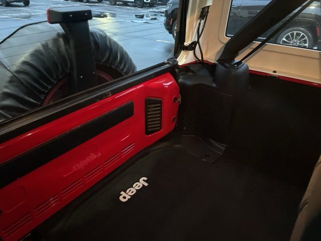 Used 2015 Jeep Wrangler Unlimited Sport w/ Quick Order Package 24S image 16