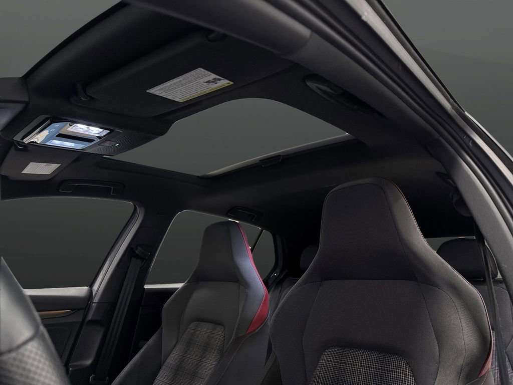 Used 2022 Volkswagen GTI SE image 7