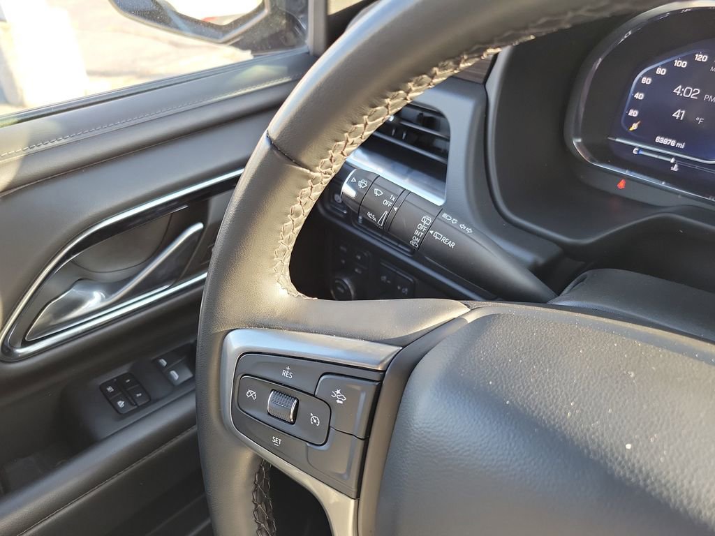 Used 2024 Chevrolet Suburban LT image 29