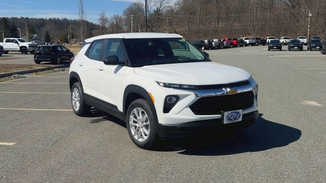New 2026 Chevrolet TrailBlazer LS AWD/4WD image 2